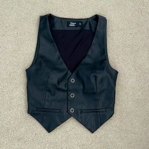 TIGER MIST - Evy Top in Black Pu